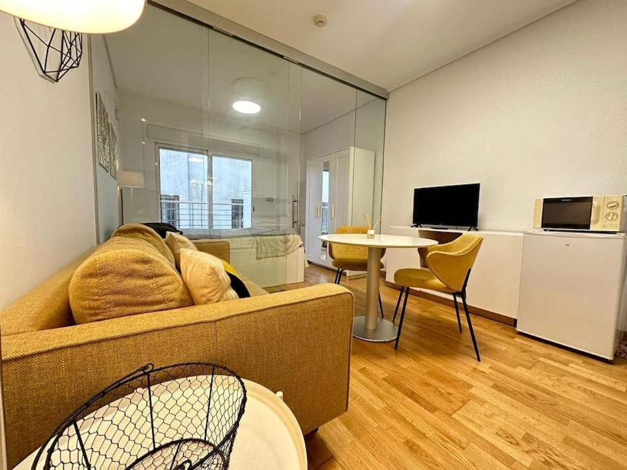 Comodo Apartamento Centro Vigo Exteriör bild